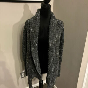 Express‎ size xsmall grey and white chunky knit cardigan.
